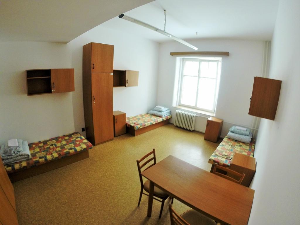 Dizzy Daisy Hostel Prague Room photo